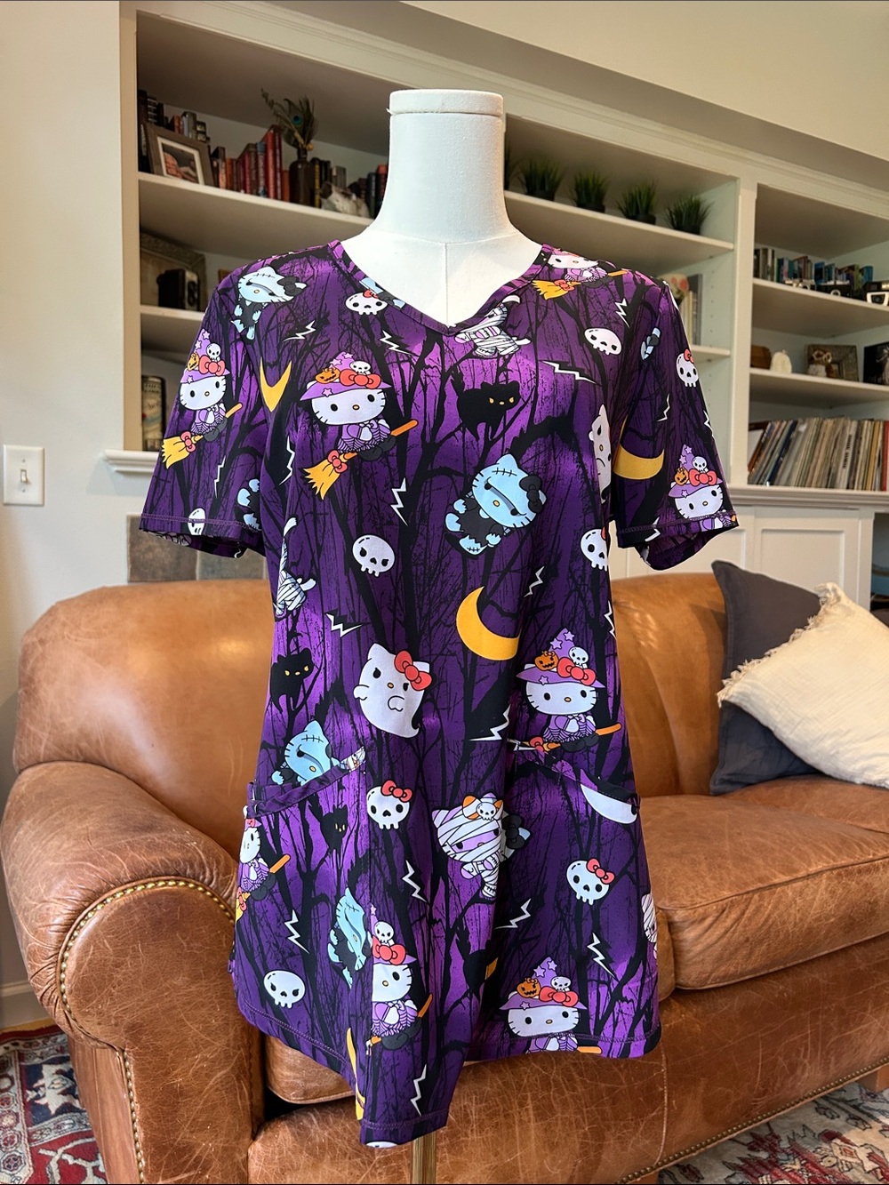 Hello Kitty Halloween Print Short Sleeve scrub top